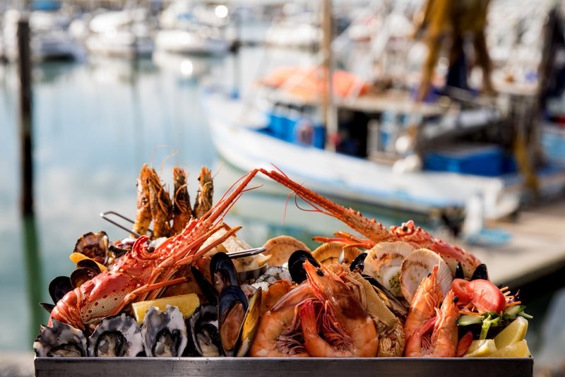 How to buy fresh seafood