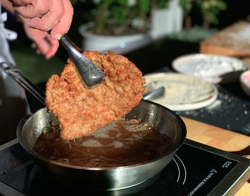Discover the Utimate Austrian Wiener Schnitzel recipe and achieve perfection every time!