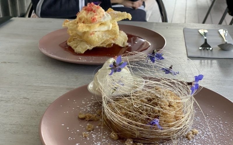 Eat Noosa with dessert at Kin Kin General Store