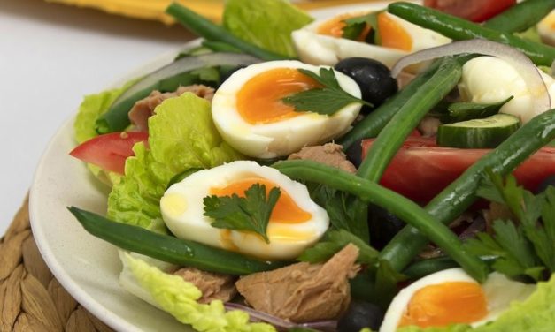 How to make a classic Nicoise Salad