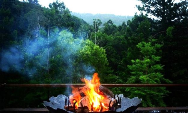 Feeling chilly? Here are 20 Scenic Rim stays with fireplaces