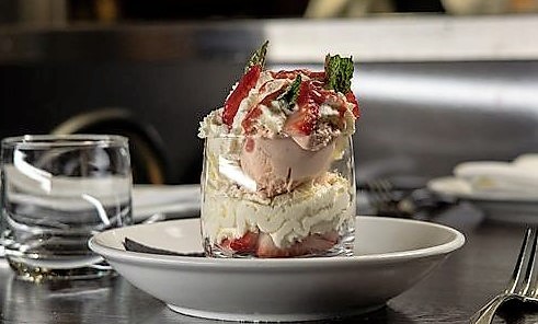Ekka Inspired Strawberry Ice Cream Dessert