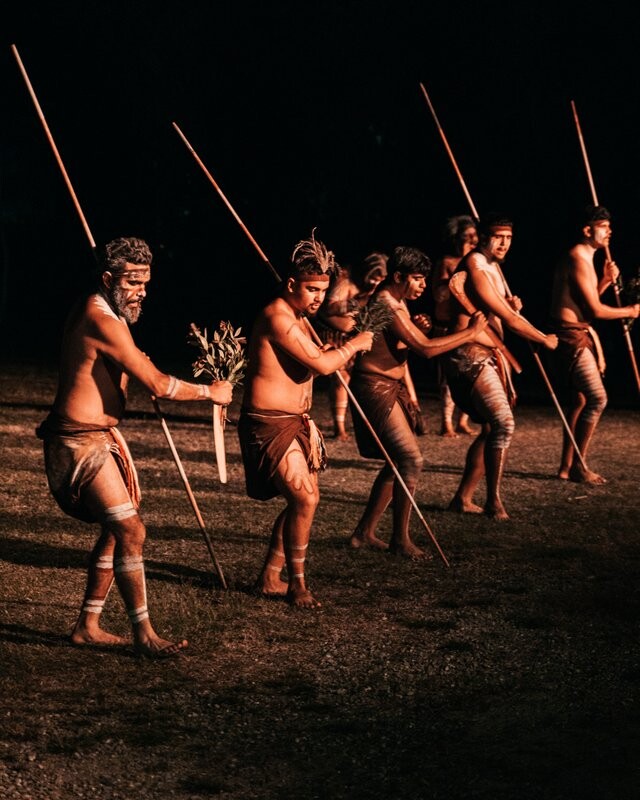 Spirits of the Red Sand dancers Queensland Aboriginal Tour