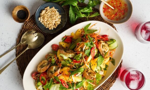 Easy Prawn and Mango Vietnamese Salad