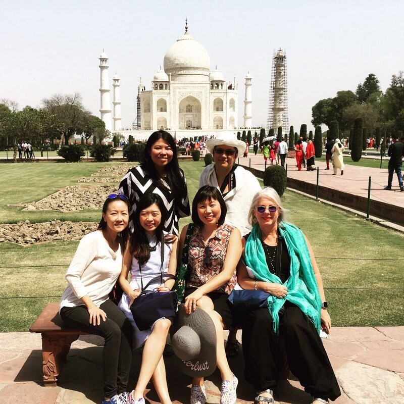 Famil group at Taj Mahal