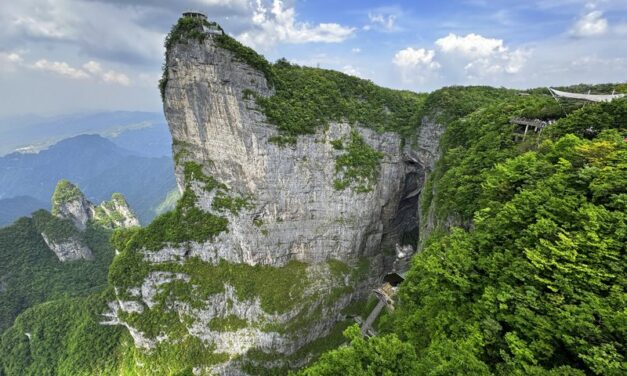 9 Incredible Things to Do in Zhangjiajie – China’s Avatar Mountains