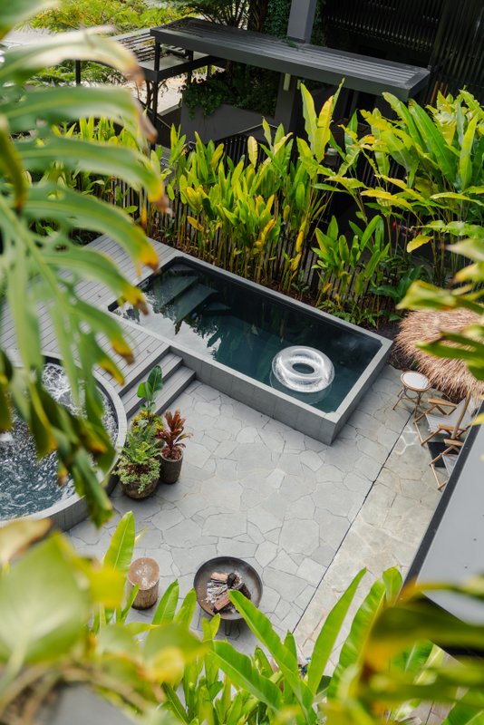 Imperial Hotel Eumundi wellness courtyard